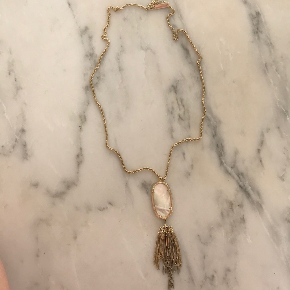 Kendra Scott Rayne necklace in Ivory MoP